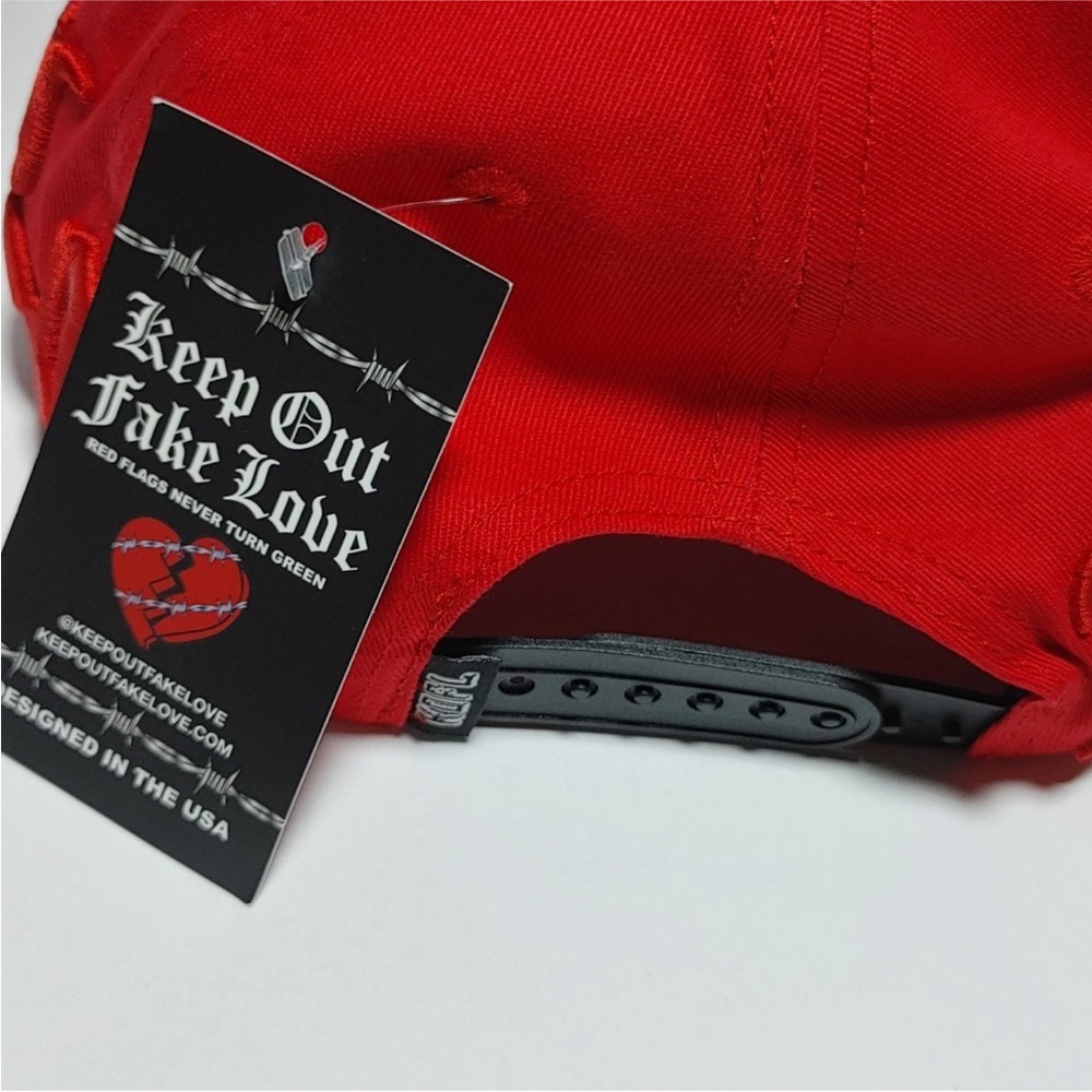 Keep Out Fake Love Red and Black Embroidered Cap - Picture 4 of 5